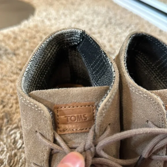 Desert Wedge Toms In Taupe Suede Size 7.5 - Picture 4 of 11